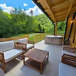 Campismo de Luxo Riverside A-frame Escape