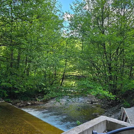 Riverside A-frame Escape Luxuszelt *