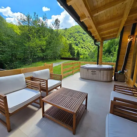 Luxuszelt Riverside A-frame Escape